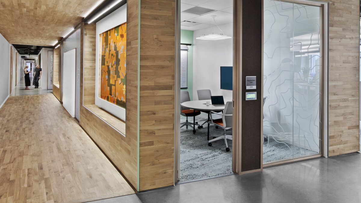 Microsoft-workplace-meeting-room-corridor