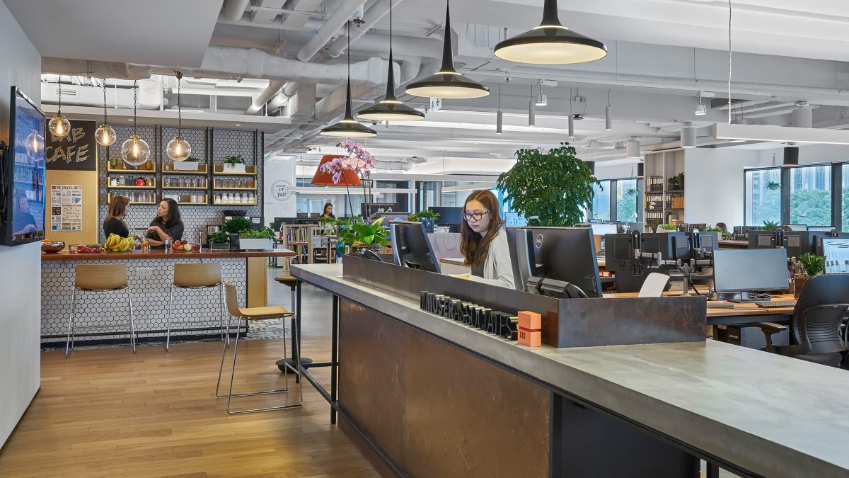 M-Moser-Hong-Kong-workplace-kitchen-reception