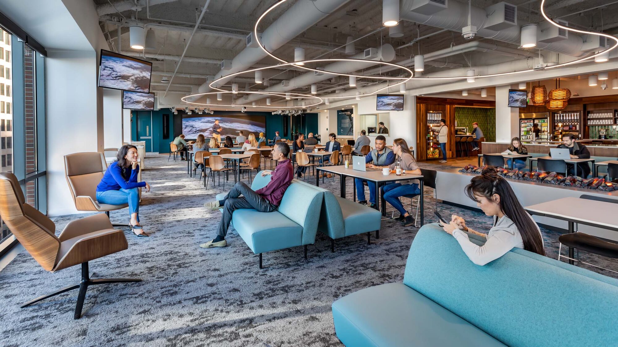 new-relic-san-francisco-office-interior-casual-seating-collaboration