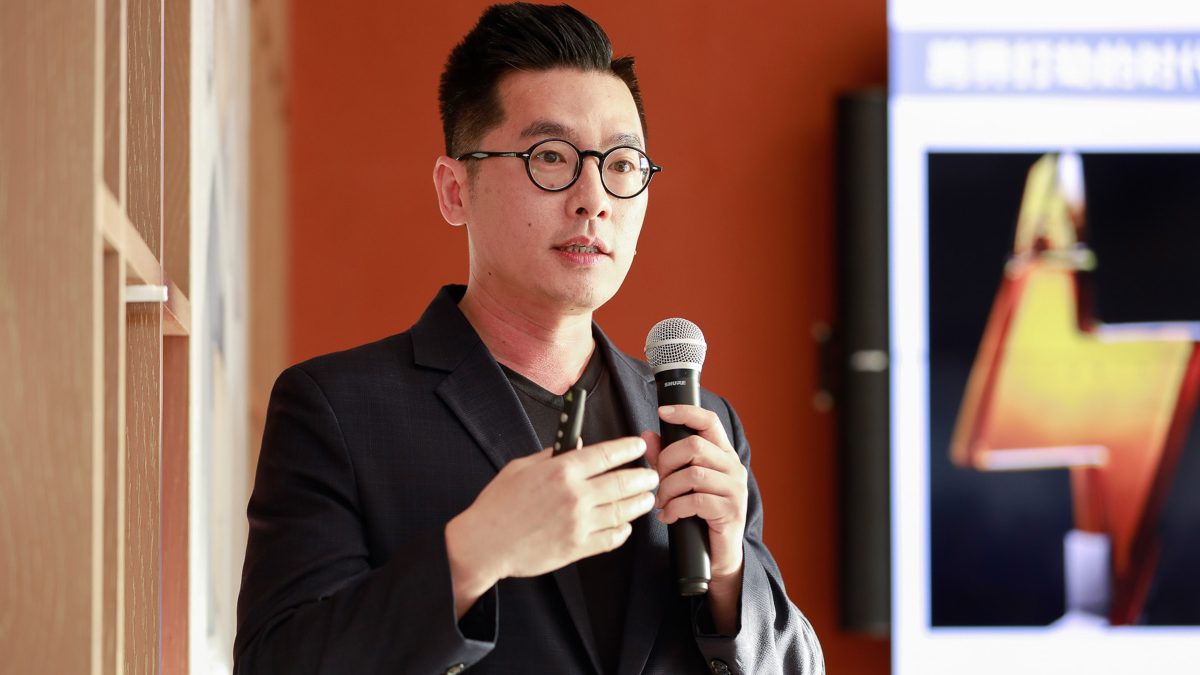 Jason Chiang speaking at Shenzhen living lab opening event