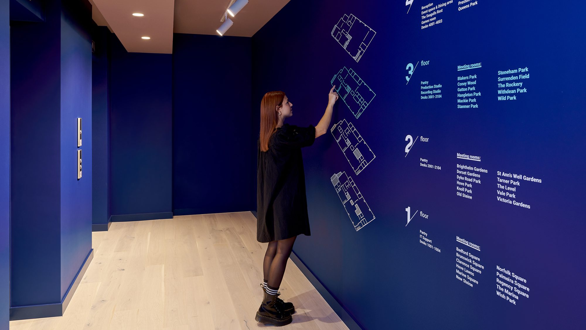 woman using navigation signage