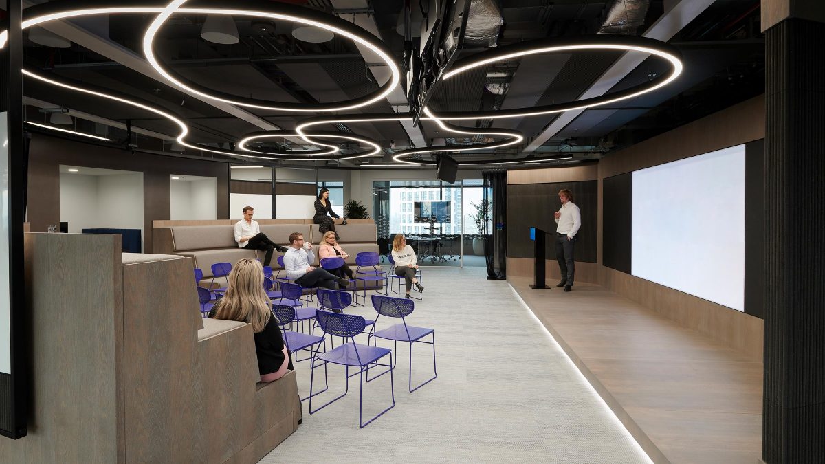 fintech-office-london-office-interior-amphitheatre
