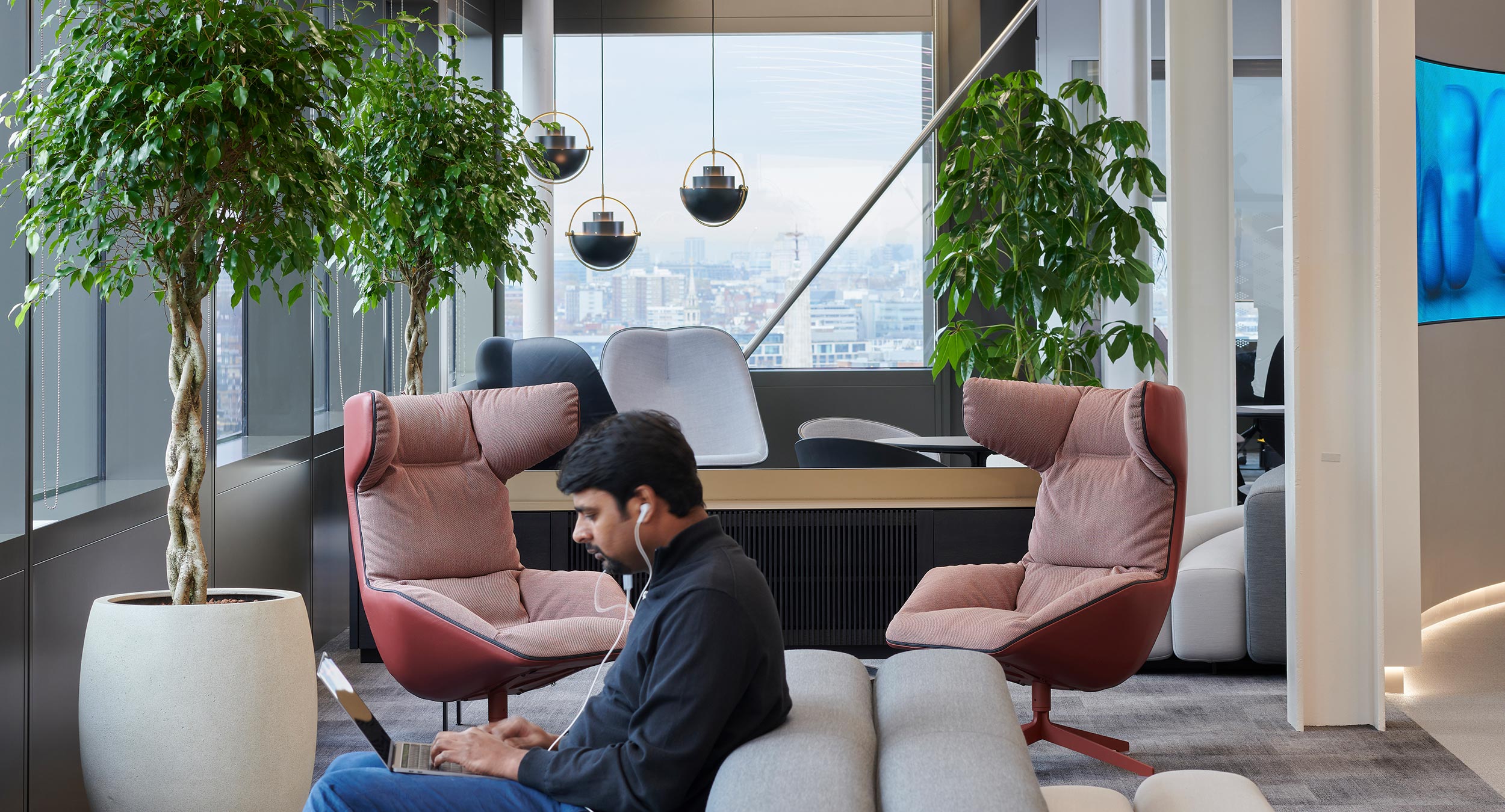 How can a healthy workspace transform your office culture? M Moser