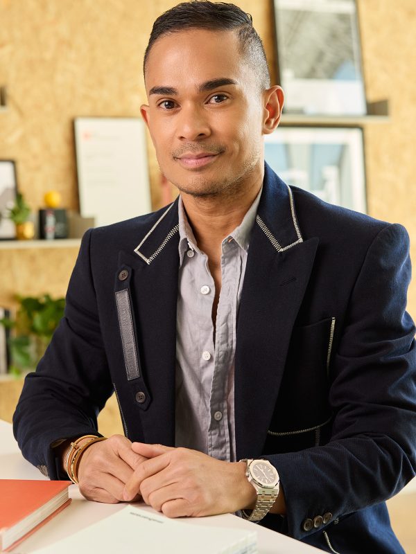 Director, Global Client Services, Jet Brillantes