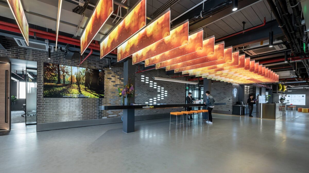 accenture-shanghai-office-interior-reception-screen