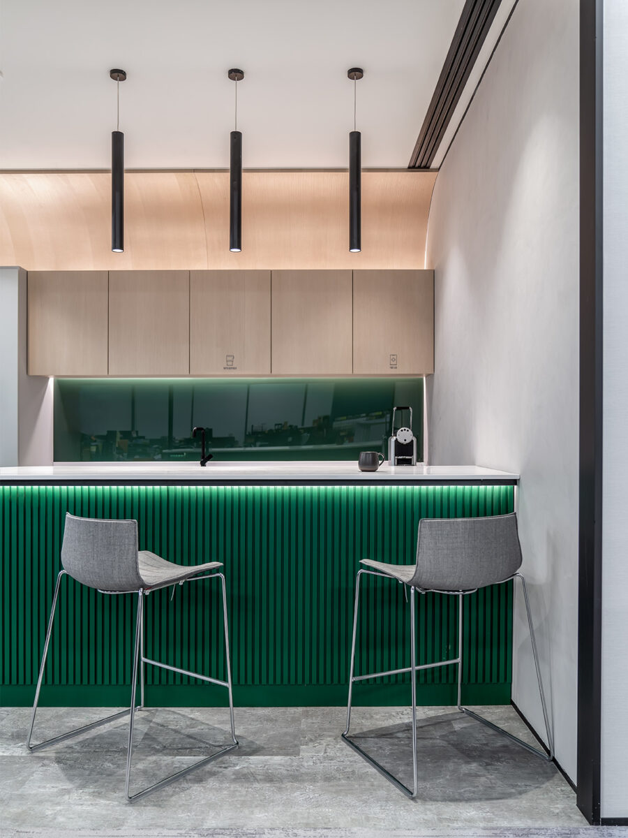 link-asset-management-hong-kong-office-interior-kitchen-counter