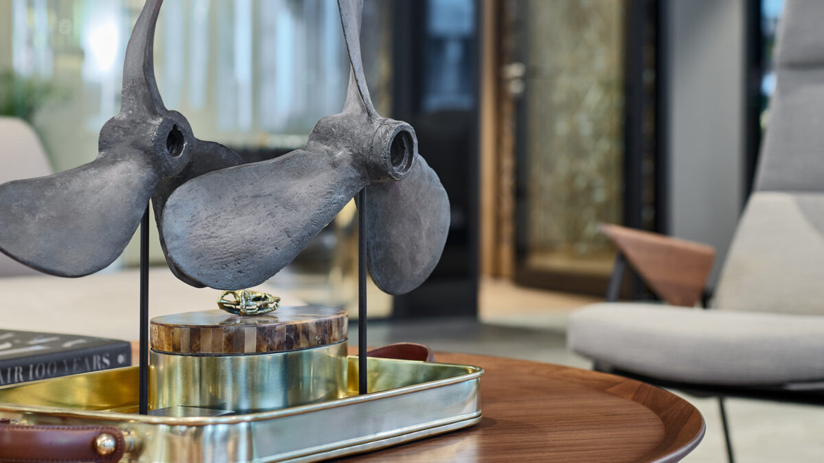detail of propeller on coffee table