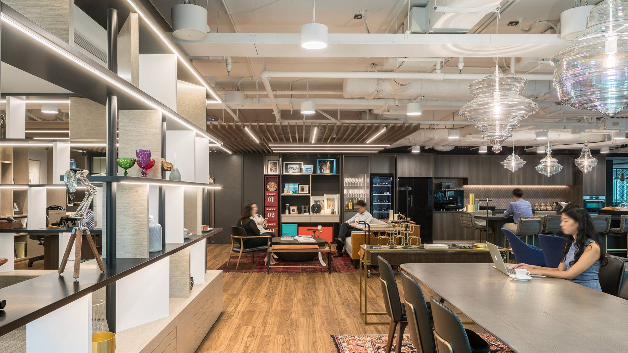 hyatt-hong-kong-shanghai-office-office-interior-seating-shelf-collaboration