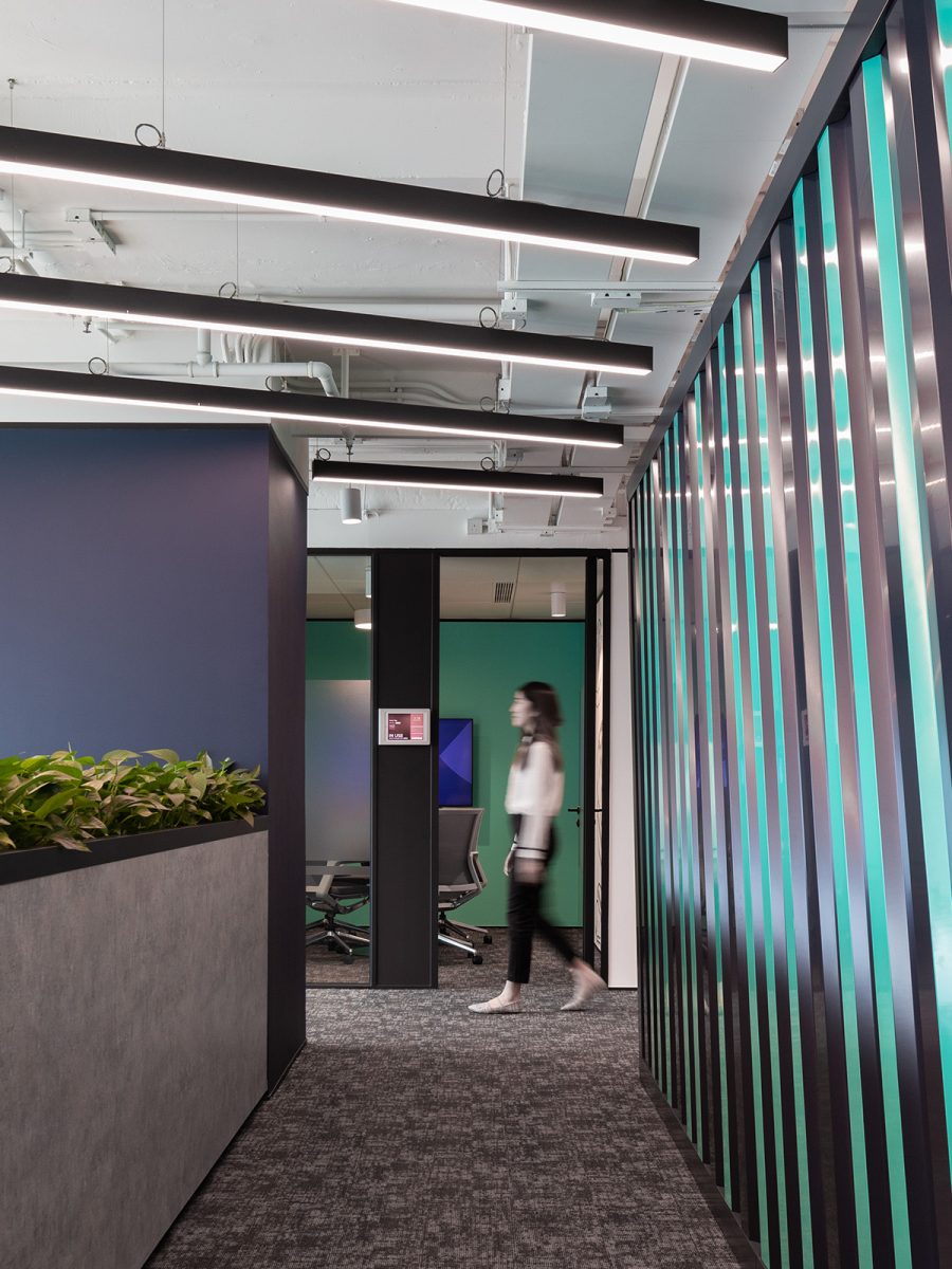 flexport-hong-kong-office-interior-corridor