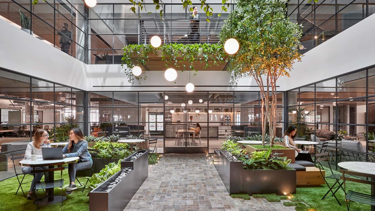 Workplace design in San Francisco by M Moser Associates incorporates workplace strategy, corporate branding and interior design for an integrated employee experience.