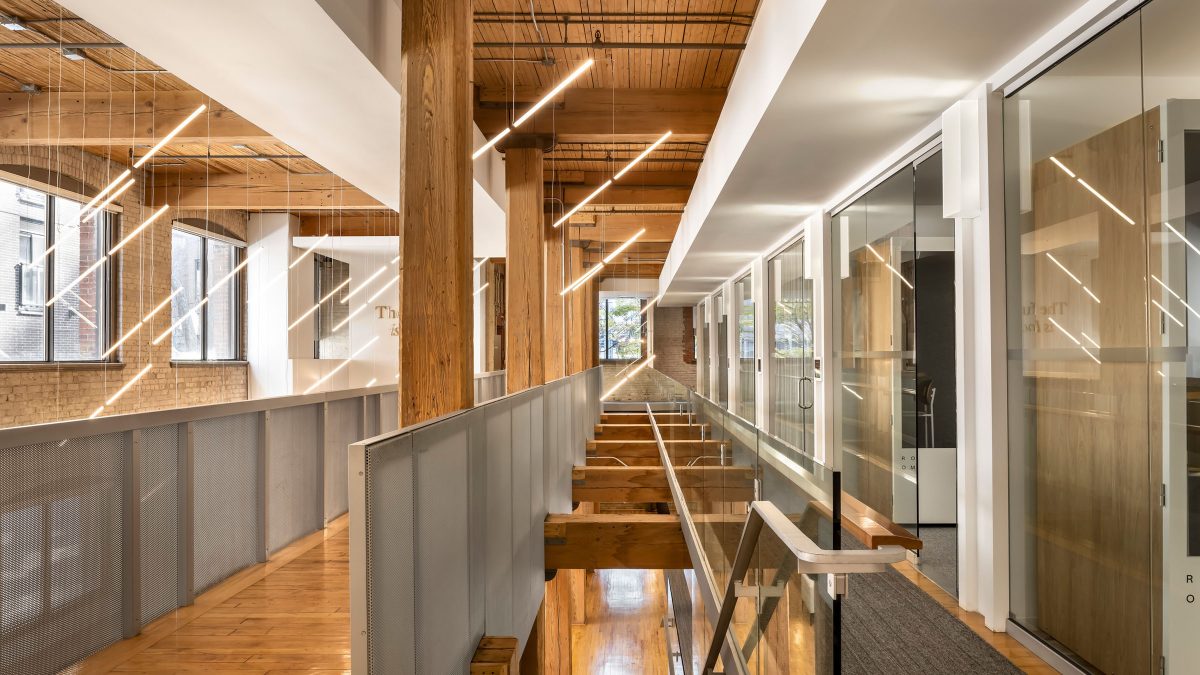 Design firm M Moser designed and built Faire’s new Toronto office, incorporating new millwork and unique lighting design. 