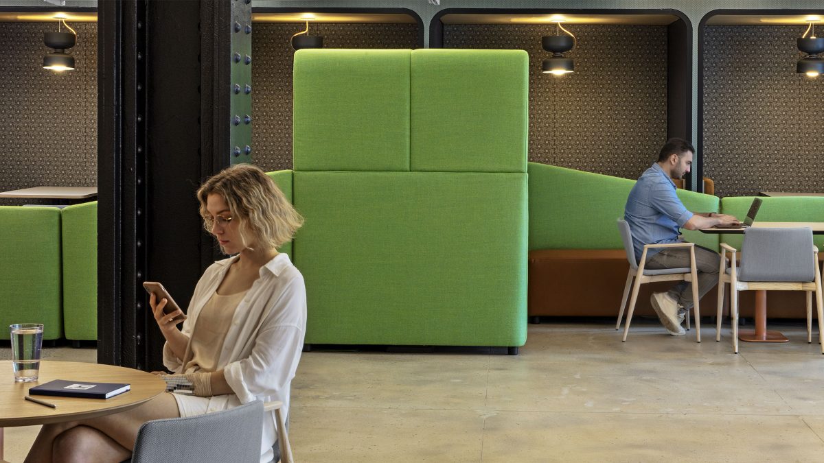 Acoustic interventions are placed throughout LinkedIn’s headquarters to support meetings and individual work.