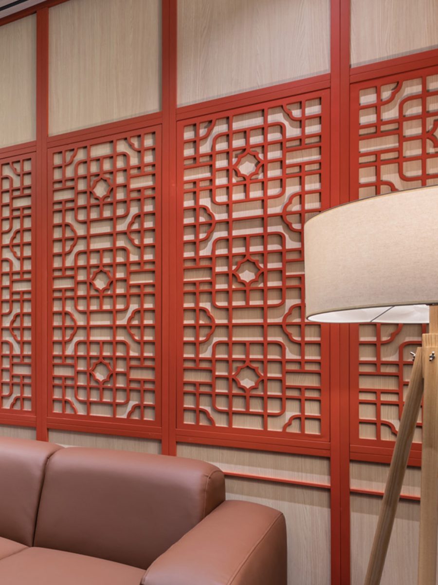 Red colour chinese design wall partitions