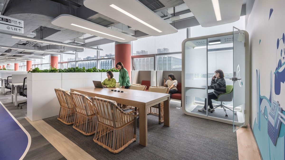 workplace design interior collaboration area