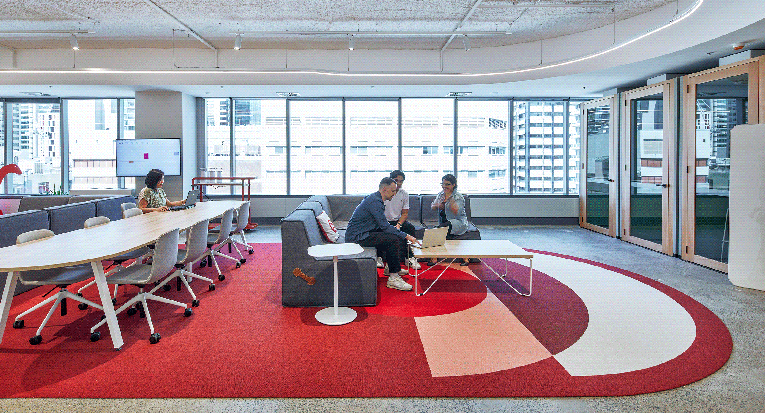 Adaptable and flexible workplace design