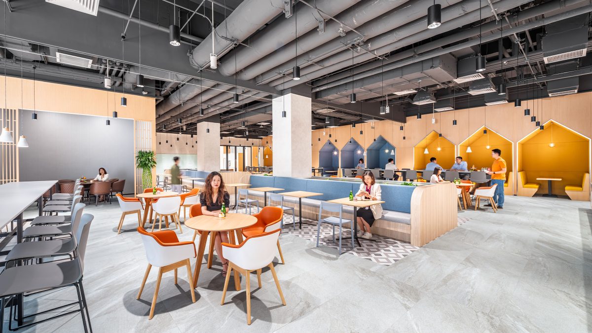 Modern and collaborative workplace design 