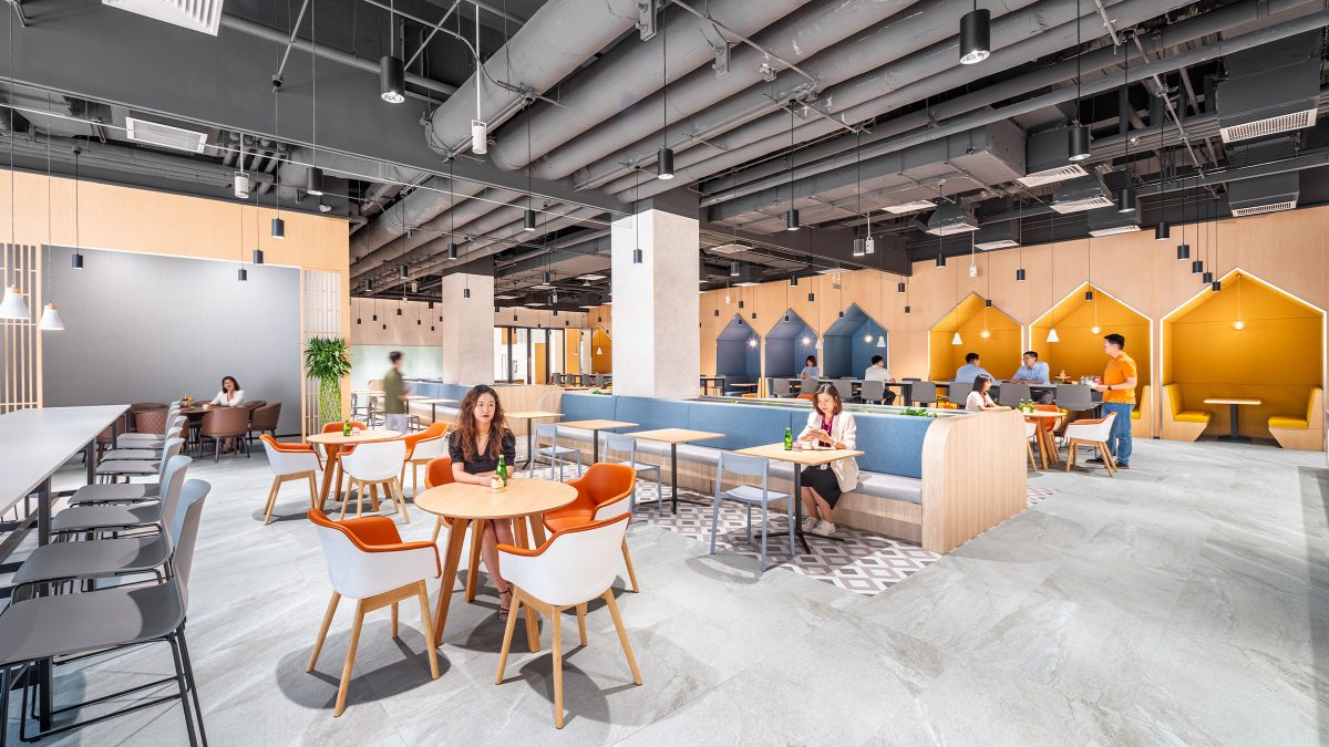 Modern and collaborative workplace design