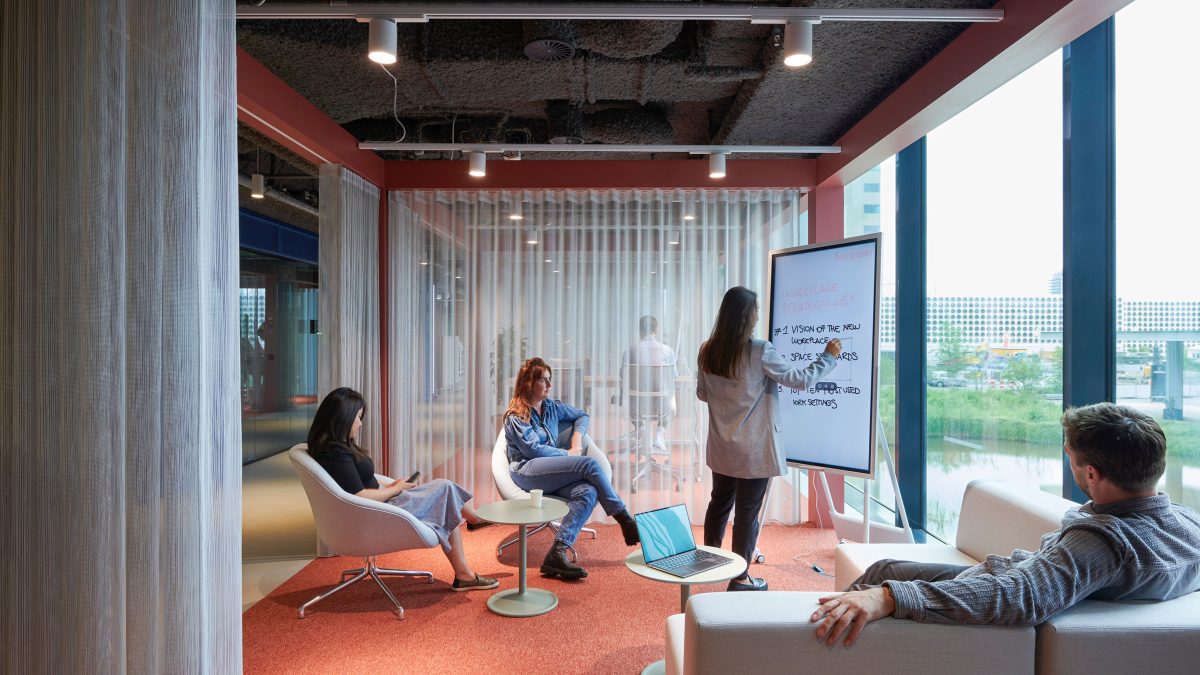 MMoser-London-Collaborative-Office-Space-Adaptive-Space