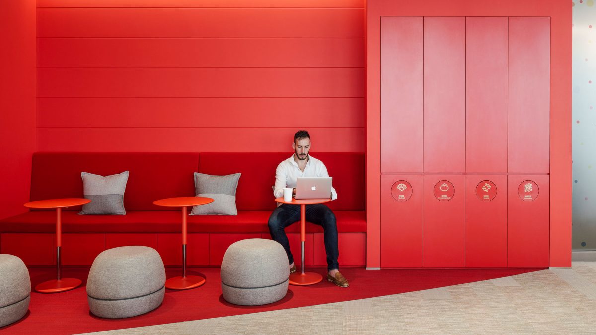 MMoser-London-Collaborative-Office-Space-Red-Workspace