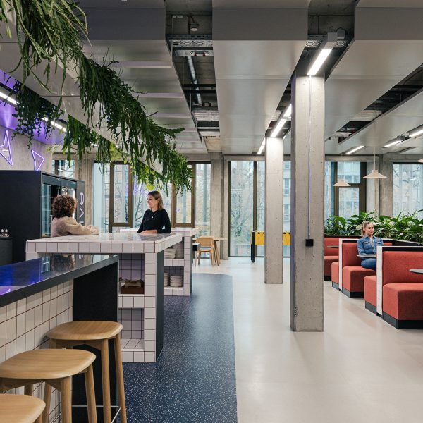 tea-point-comminuty-hub-office-design-in-Berlin