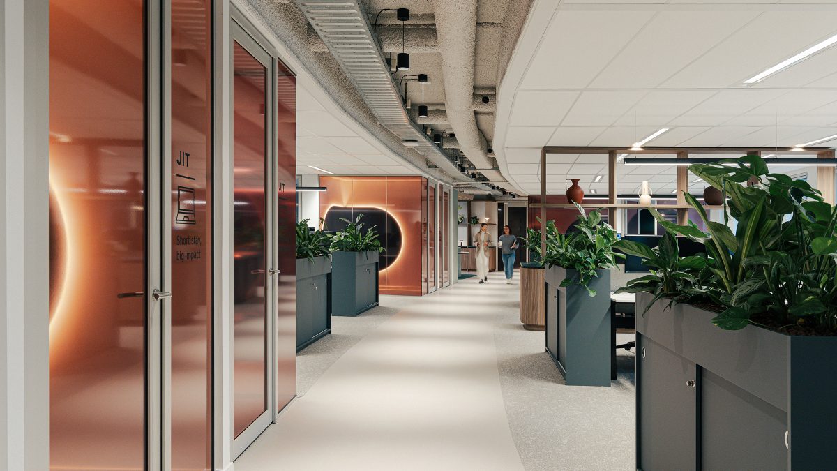 open-plan-workstations-at-ey-groningen-office