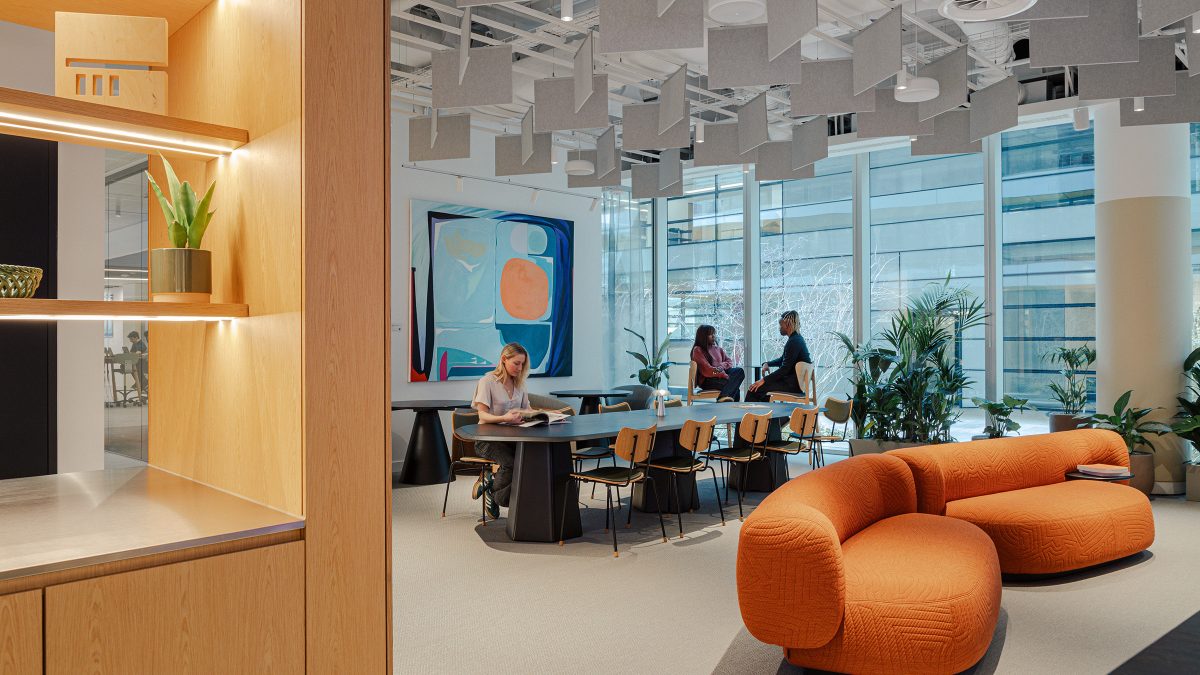 people-enjoying-the-hospitality-hub-at-m-moser-london-studio