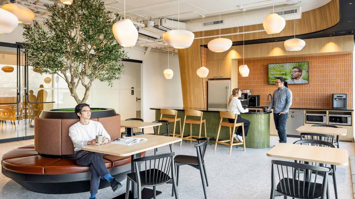 workplace-interior-design-cafe-area-casual-work-setting