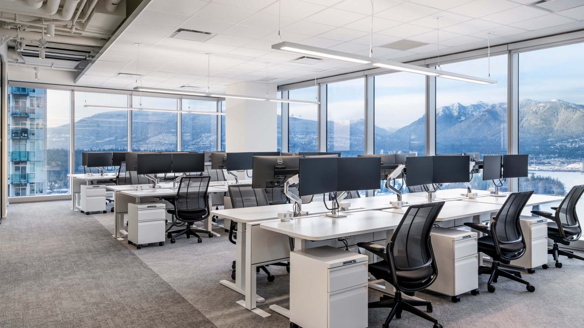 work-stations-large-views-of-vancouver-skyline