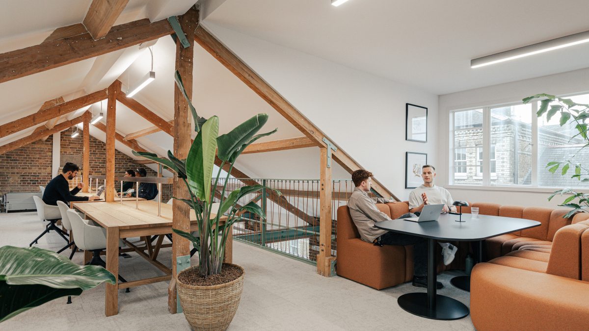 mezzanine-work-floor-within-knotel-tenant-ready-space