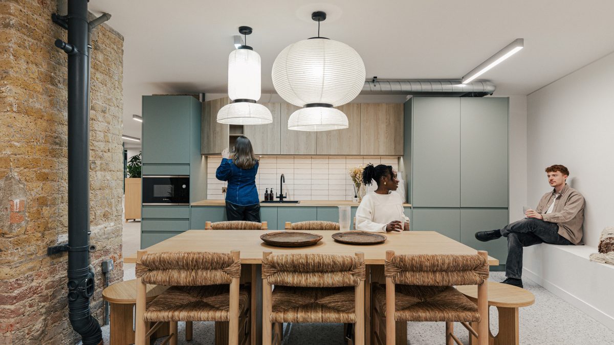 people-in-a-small-tea-point-within-knotel-tenant-ready-space