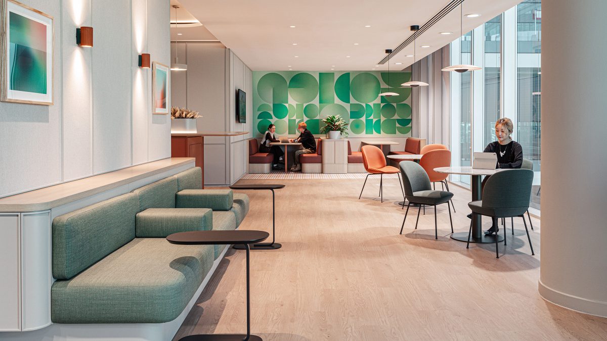 MMoser-London-financial-workplace-booth-collaboration-artwork
