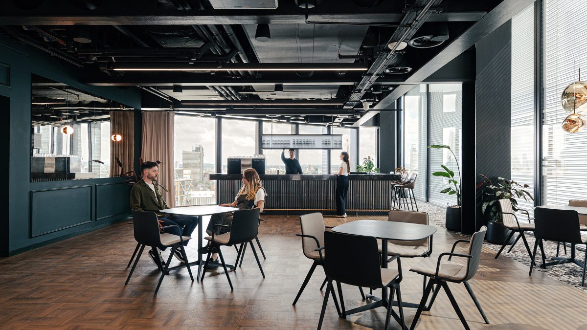 the-club-lounge-hospitality-space-at-wipro-london-office