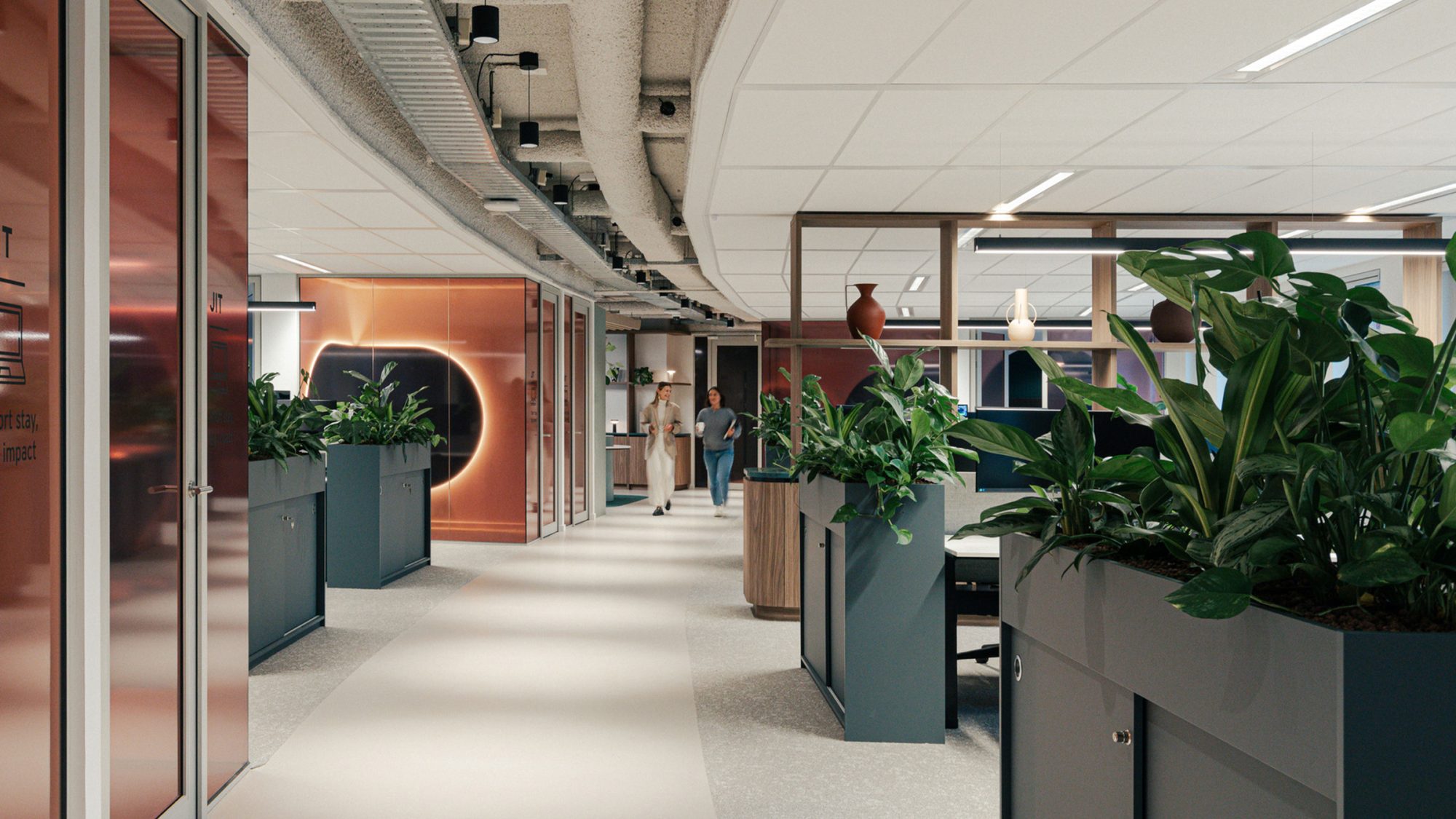 ceiling-solutions-for-acoustic-comfort-in-ey-groningen-office