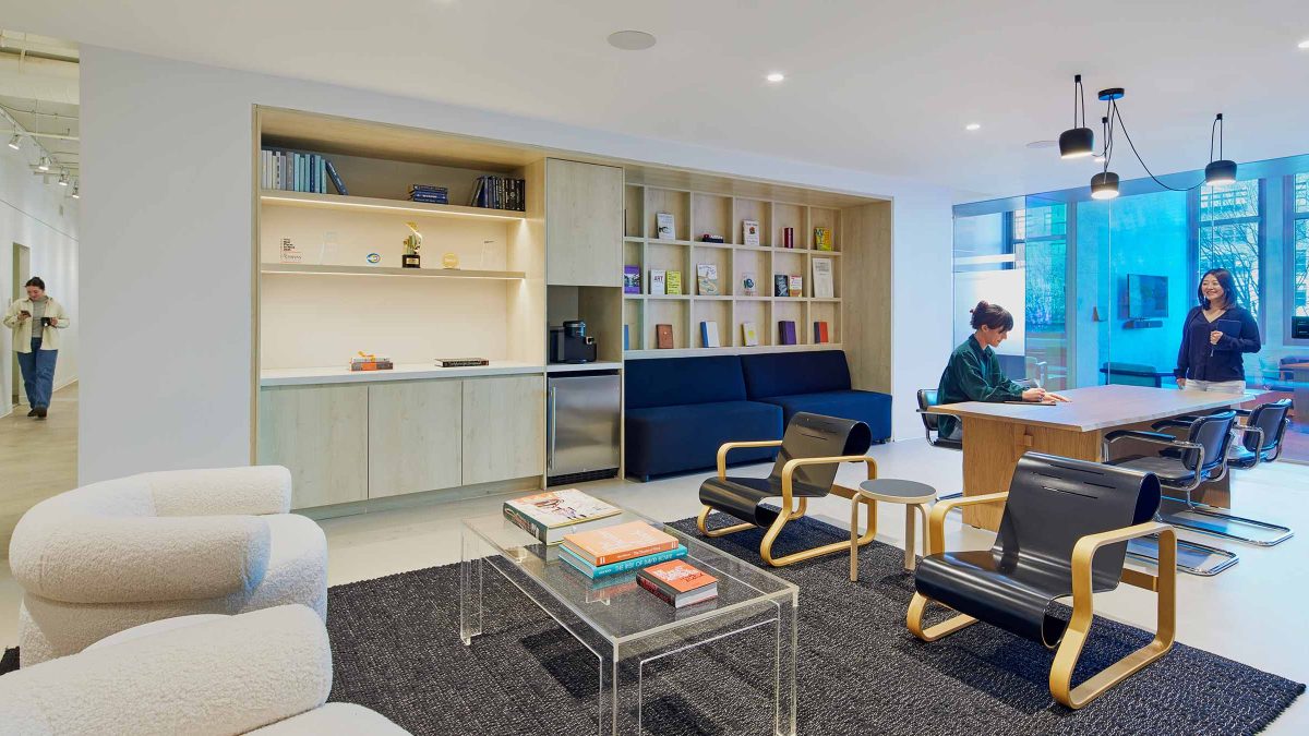 workplace-interior-library-social-area