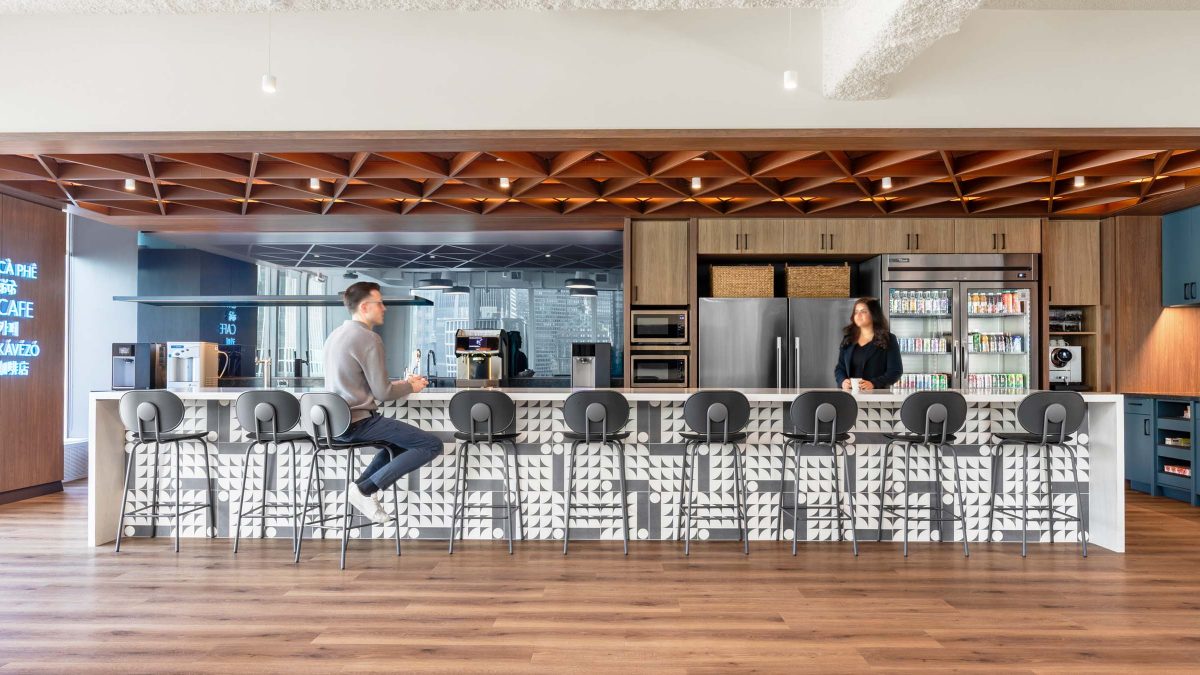 large-cafe-setting