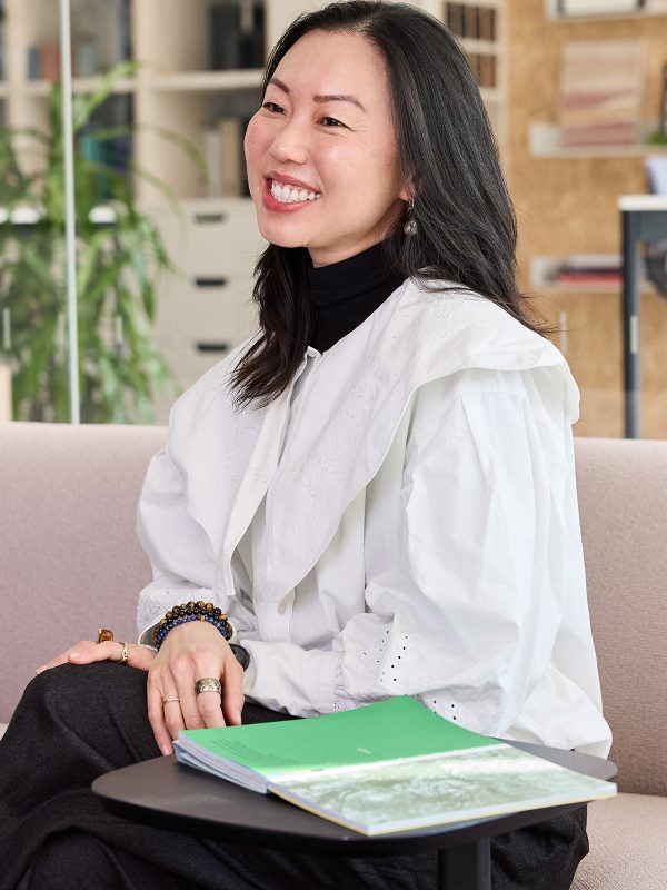 Jinlin Zheng, Associate - Design