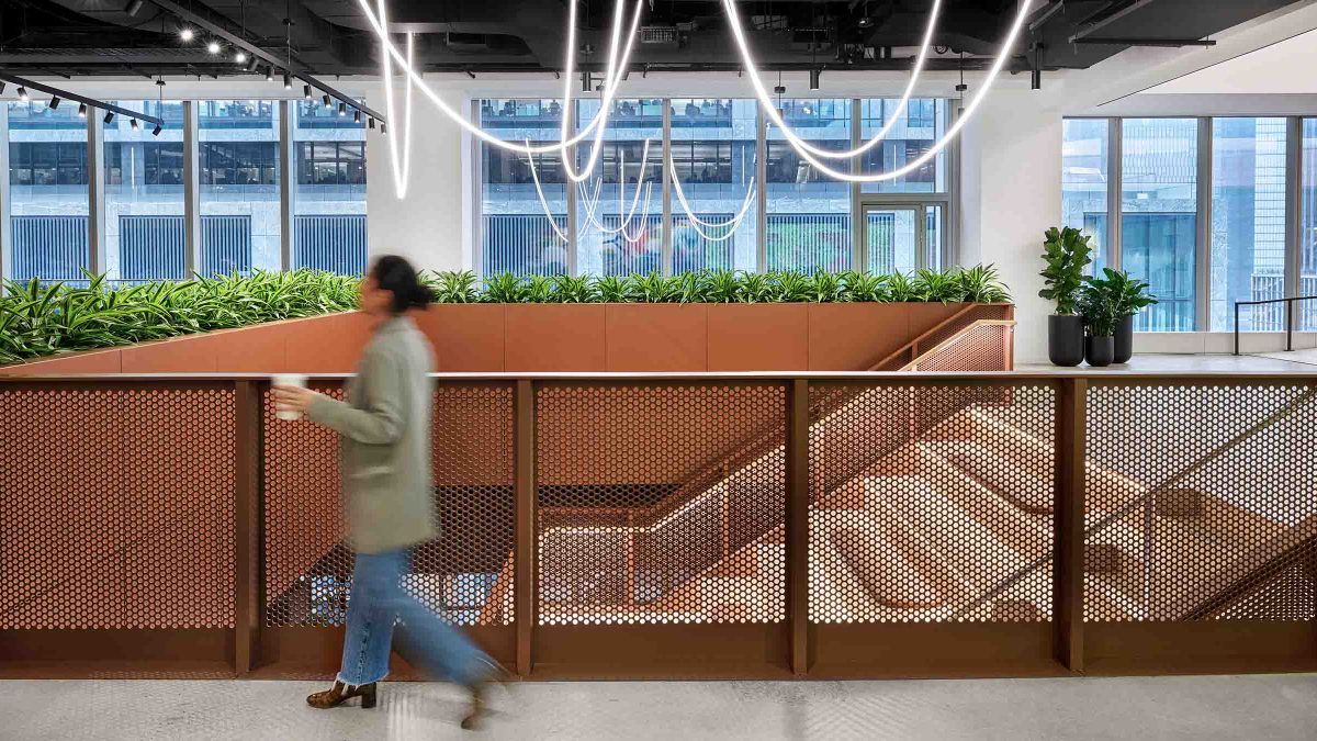 headquarters-design-woman-walking