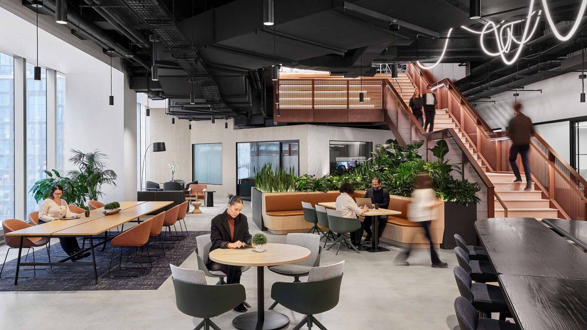 various-workpoints-at-nyc-headquarters-people-moving-and-working