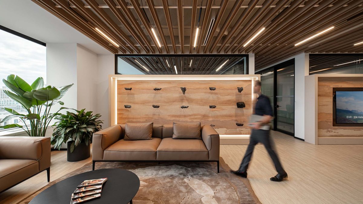 mmoser-evr-glencore-vancouver-workplace-interior-brand-experience