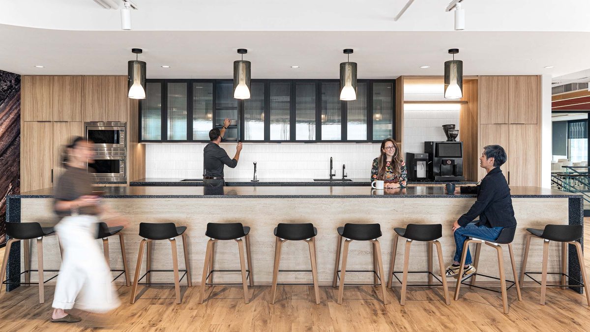 mmoser-evr-glencore-vancouver-workplace-interior-pantry