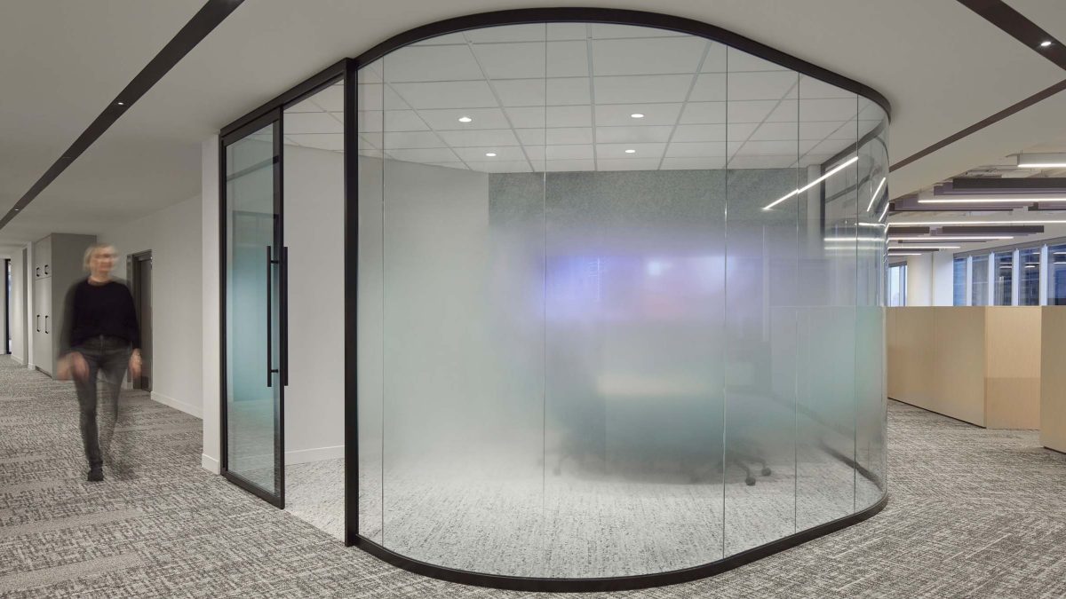 
mmoser-national-payroll-institute-npi-toronto-workplace-interior-meeting-room