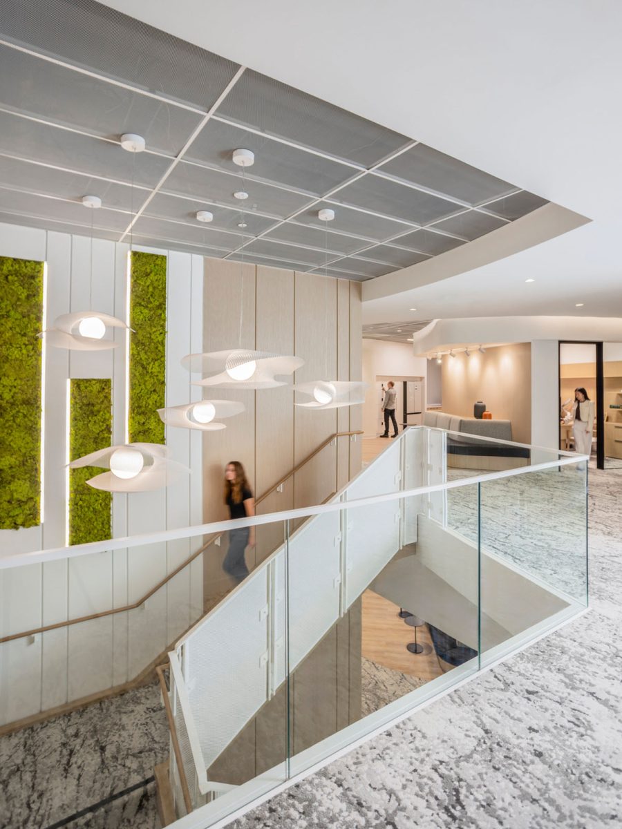 mmoser-wilson-sonsini-palo-alto-workplace-interior-living-wall