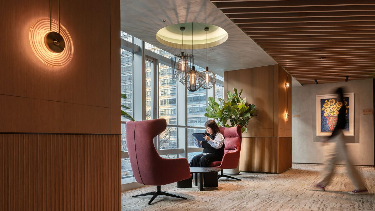 Employees experience at Beijing's Excel