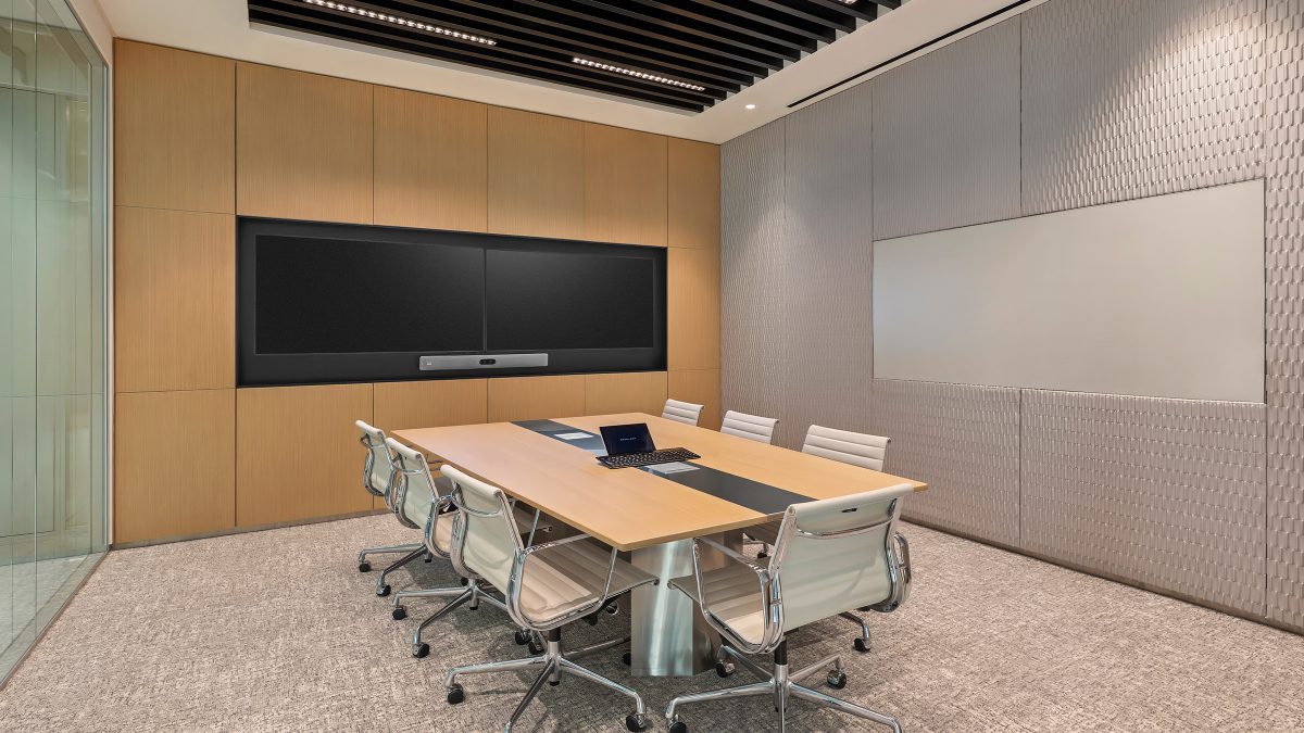 7-person-meeting-room-at-ICD-Brookfield-Place-office
