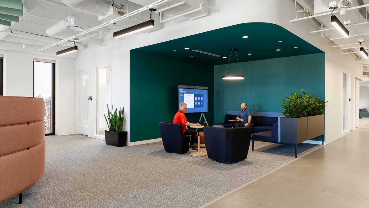 mmoser-jamf-software-minneapolis-workplace-design-interior-collaboration-area