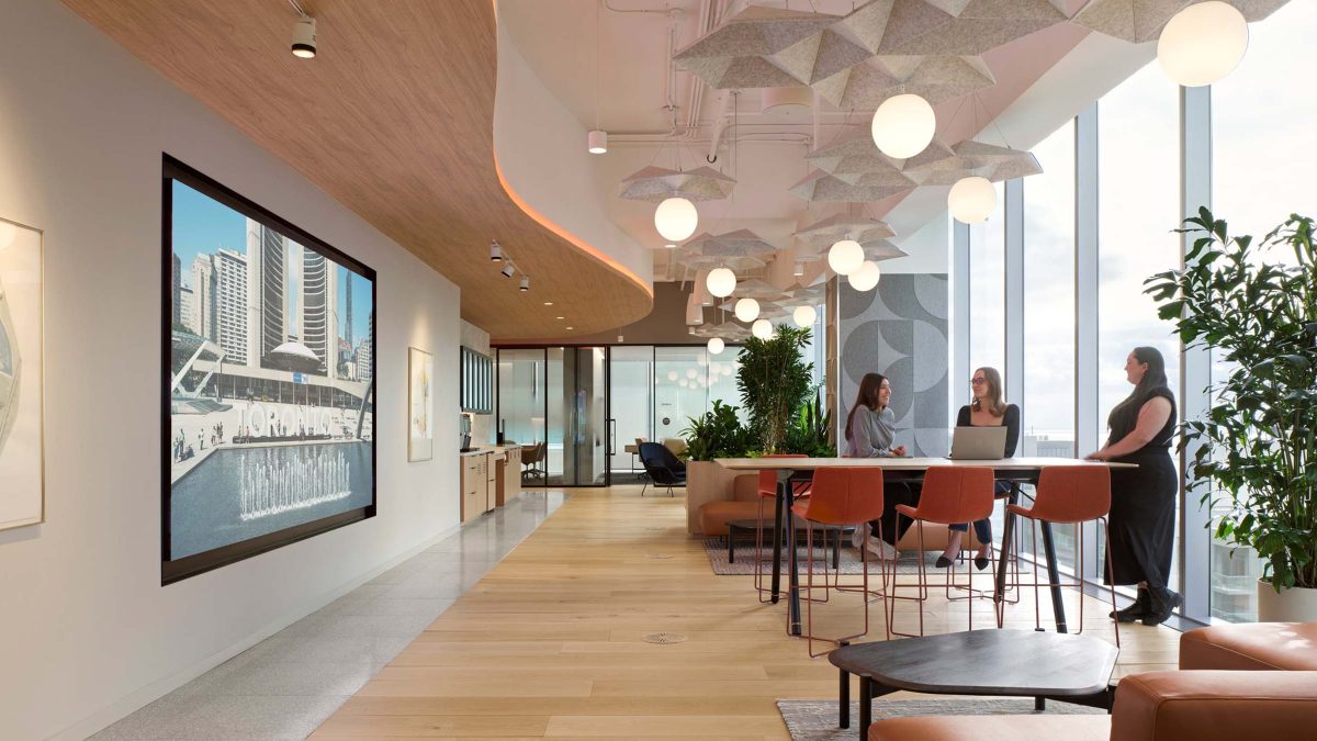 mmoser-pwc-canada-torontohq-iida-global-award-win-casual-meeting-point