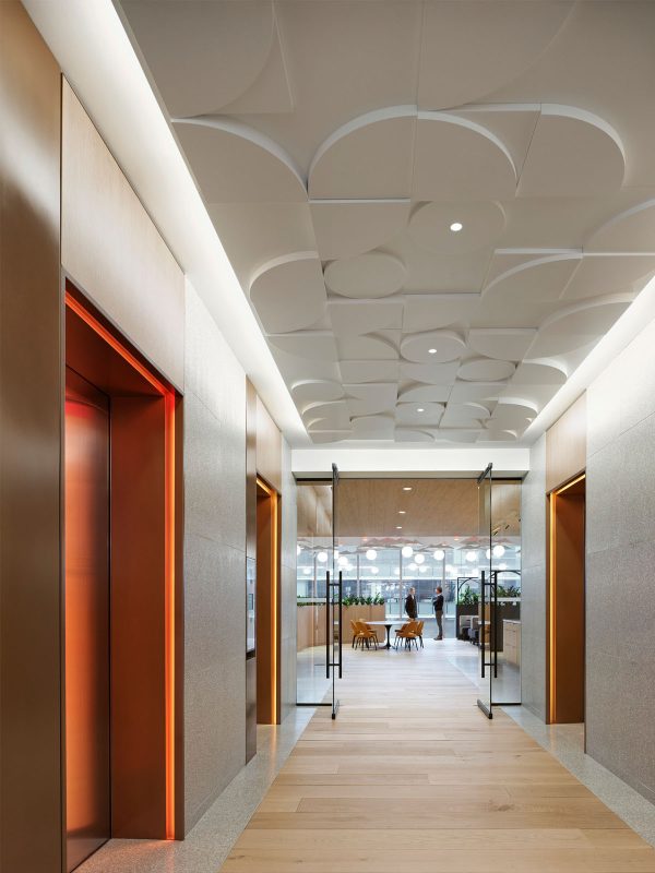 mmoser-pwc-canada-torontohq-iida-global-award-win-lift-lobby