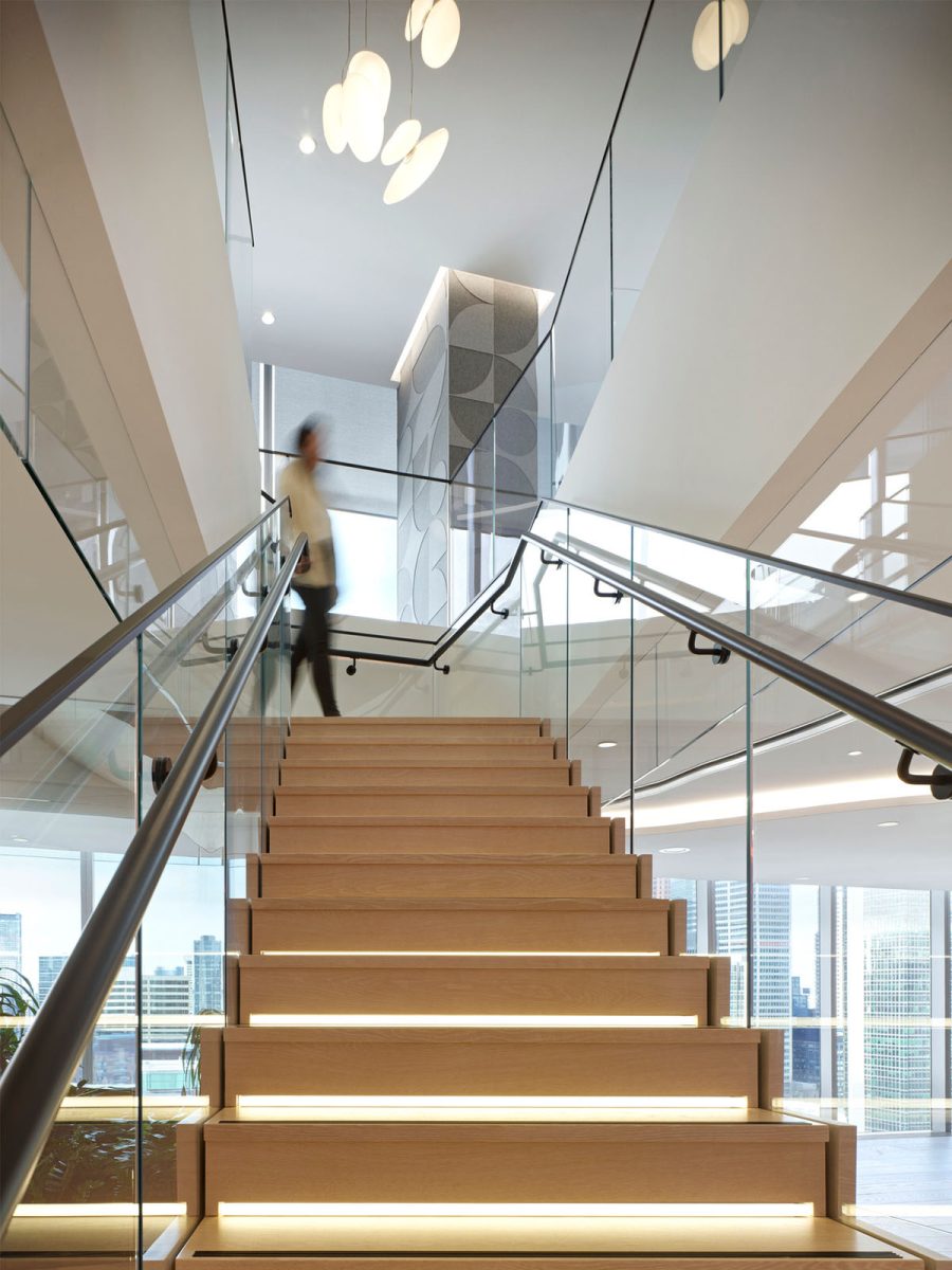 mmoser-pwc-canada-torontohq-iida-global-award-win-staircase