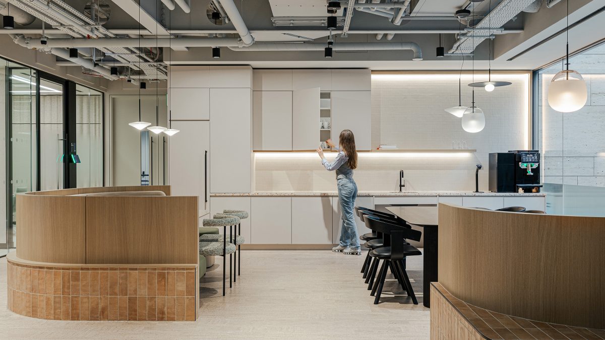 person-in-tea-point-at-standard-chartered-london-headquarters