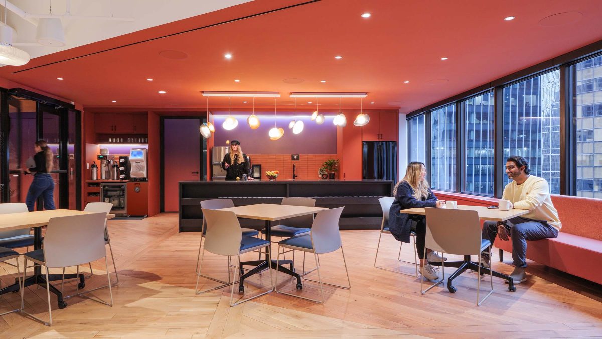 mmoser-autodesk-vancouver-workplace-design-interior-kitchen